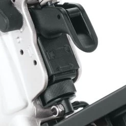 Makita AF601 16ga 2-1/2-Inch Powerful Pneumatic Lock-Out Straight Finish Nailer Tools & Equipment