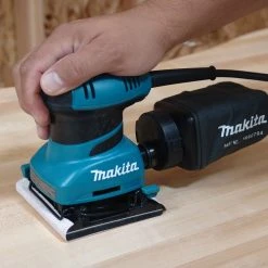 Makita BO4556 2 Amp Contoured Precision All Ball Bearing Finishing Sander