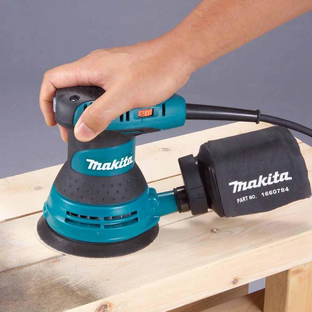 Tools & Equipment Makita BO5031K 5-Inch 3.0 Amp Variable Speed Control Random Orbit Sander Kit 5 Tools & Equipment Makita BO5031K 5-Inch 3.0 Amp Variable Speed Control Random Orbit Sander Kit