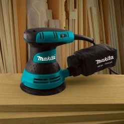 Tools & Equipment Makita BO5031K 5-Inch 3.0 Amp Variable Speed Control Random Orbit Sander Kit 14 Tools & Equipment Makita BO5031K 5-Inch 3.0 Amp Variable Speed Control Random Orbit Sander Kit