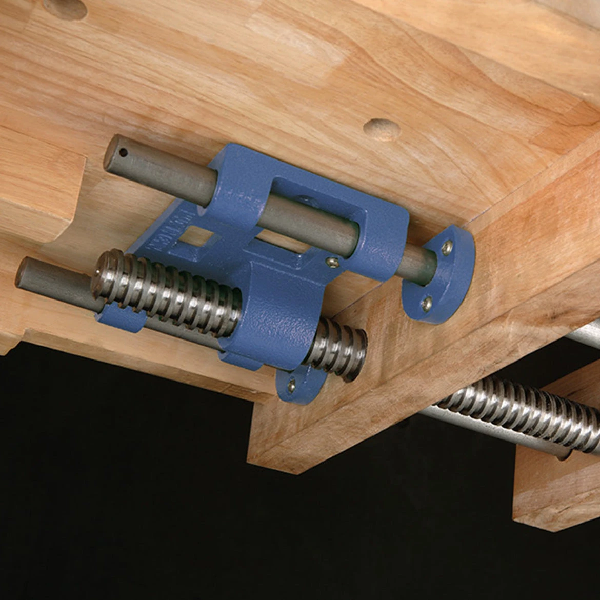 Tools & Equipment Shop Fox D4026 19-1/4 X 10-1/4-Inch Durable Steel/Cast Iron Cabinet Maker's Vise 6 Tools & Equipment Shop Fox D4026 19-1/4 X 10-1/4-Inch Durable Steel/Cast Iron Cabinet Maker's Vise