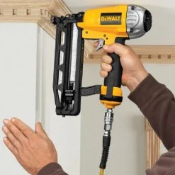 DeWALT D51257K 16 Gauge Finisher Nailer Air Nail Gun Tool