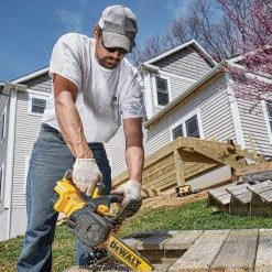 DeWALT DCCS620P1 20V MAX 12-Inch Cordless Chainsaw Kit with 5Ah Battery - Lawn & Outdoor Power Tool 16 Lawn & Outdoor Power DeWALT DCCS620P1 20V MAX 12-Inch 5Ah Cordless Lithium-Ion Chainsaw Kit