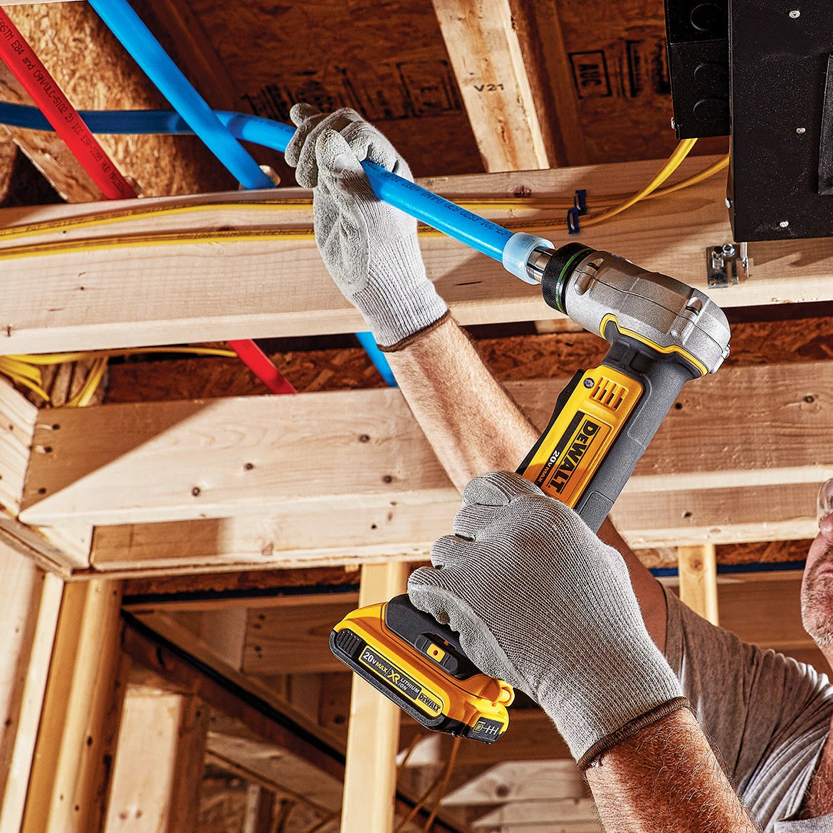 Tools & Equipment DeWALT DCE400D2 20V MAX 1-Inch Pex Cordless Rotating Head Expander Tool Kit 10 Tools & Equipment DeWALT DCE400D2 20V MAX 1-Inch Pex Cordless Rotating Head Expander Tool Kit