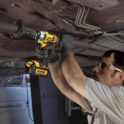 DeWALT DCF883B 20V MAX Lithium-Ion 3/8-in Impact Wrench - Bare Tool