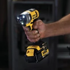 DeWALT DCF885B 20V MAX Cordless Lithium-Ion 1/4-in Impact Driver - Bare Tool