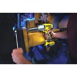DeWALT DCF899P1 20V MAX 1/2-Inch 3-Speed Brushless Impact Wrench Kit | Automotive & Power Tools 8 DeWALT DCF899P1 20V MAX 1/2-Inch 3-Speed Brushless Impact Wrench Kit Tools & Equipment