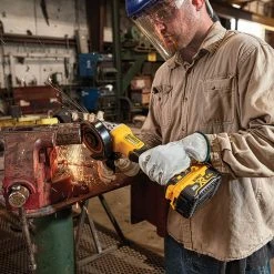 DeWALT DCG413R2 20V MAX XR 4-1/2-Inch Cordless Brushless Angle Grinder Kit 15 DeWALT DCG413R2 20V MAX XR 4-1/2-Inch Cordless Brushless Angle Grinder Kit