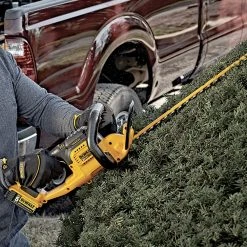 Lawn & Outdoor Power DeWALT DCHT820B 20V 22-Inch High Output Motor Hedge Trimmer - Bare Tool