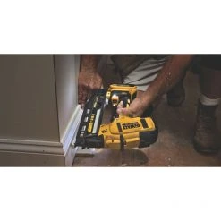 DeWALT DCN660B 20V MAX XR 16-Guage 2-1/2