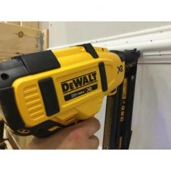 DeWALT DCN660D1 20V MAX XR 16-Guage 2-1/2" Cordless Angled Finish Nailer 15 DeWALT DCN660D1 20V MAX XR 16-Guage 2-1/2