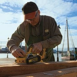 DeWALT DCP580B 20V 15,000-Rpm 5/64