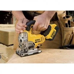 DeWALT DCS331M1 20V MAX Lithium-Ion Cordless Jig Saw Tool Kit