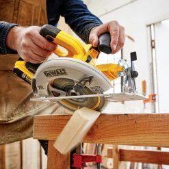 Tools & Equipment DeWALT DCS570B 20V 7-1/4-Inch Cordless Lithium-Ion Circular Saw - Bare Tool