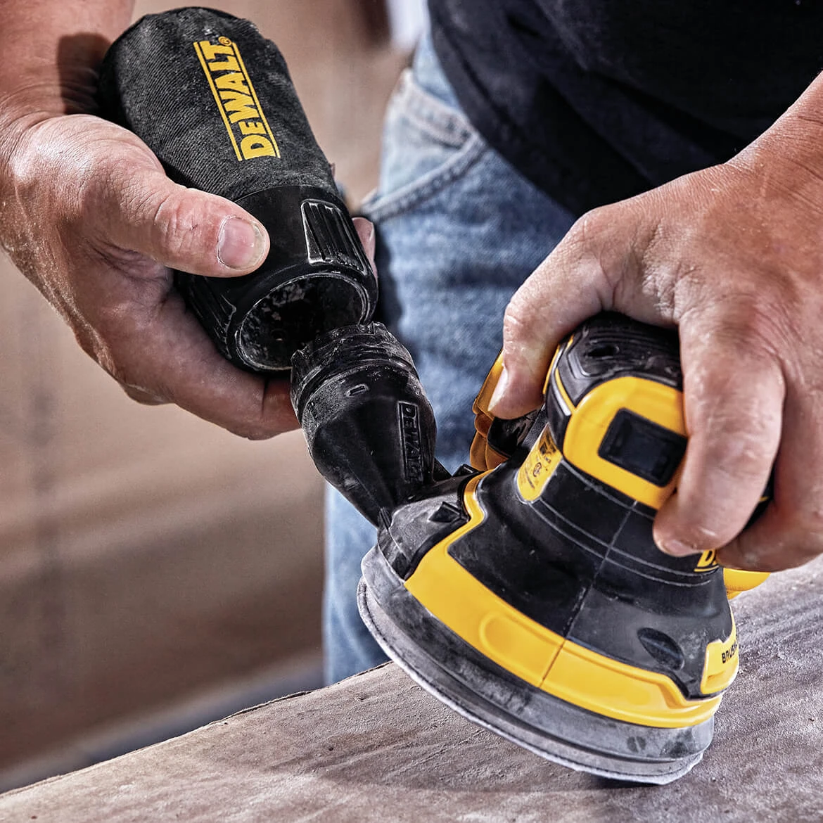 DeWALT DCW210P1 20V 5-Inch 5.0Ah Brushless Random Orbital Sander Kit Tools & Equipment 9 DeWALT DCW210P1 20V 5-Inch 5.0Ah Brushless Random Orbital Sander Kit Tools & Equipment