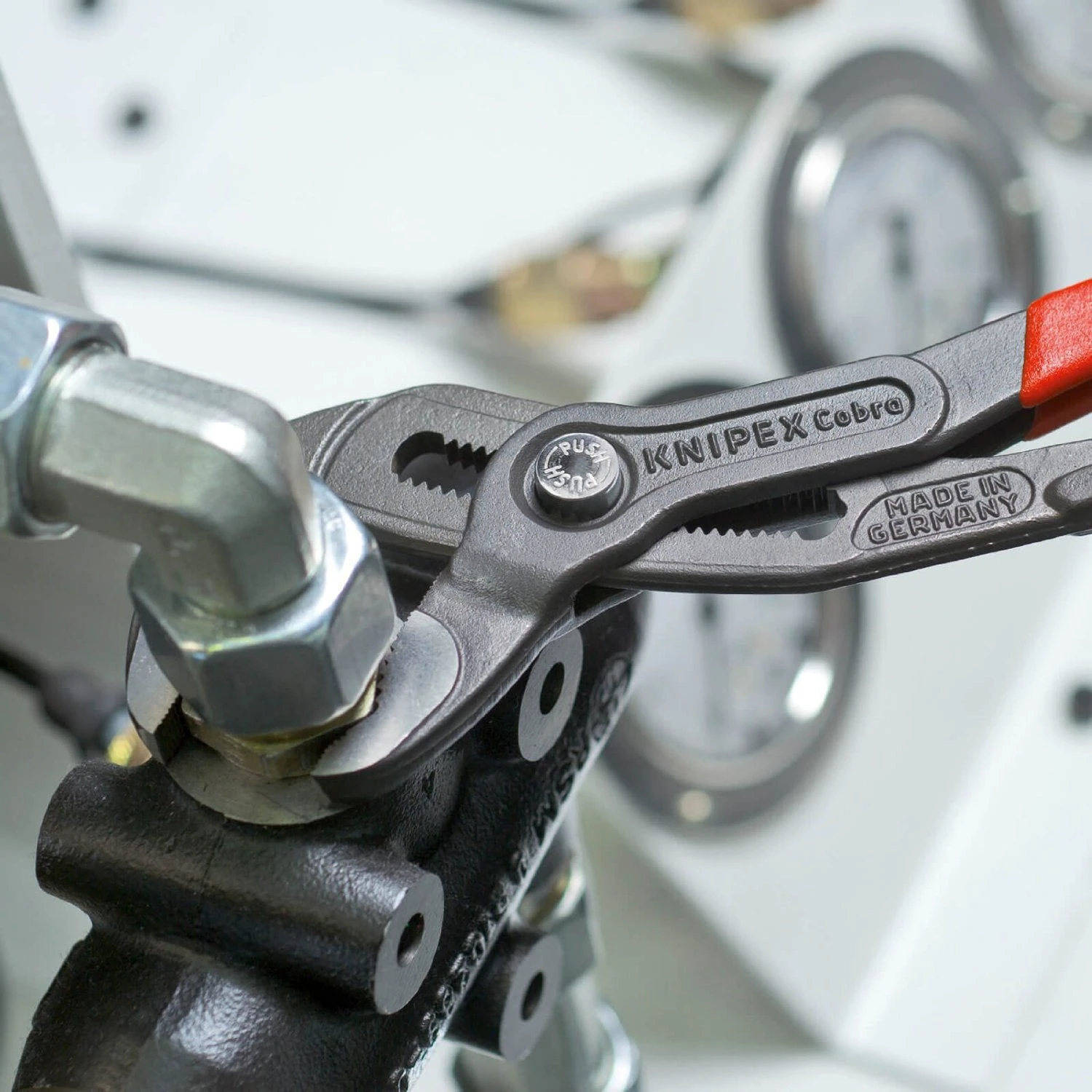 Tools & Equipment Knipex 87 01 180 7-Inch 61-HRC Steel Heavy Duty Forged Adjustable Cobra Pliers 9 Tools & Equipment Knipex 87 01 180 7-Inch 61-HRC Steel Heavy Duty Forged Adjustable Cobra Pliers