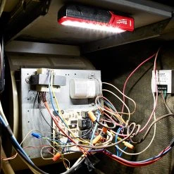 Milwaukee 2112-21 445-Lumen USB Rechargeable Rover Pocket Flood Light Kit Tools & Equipment