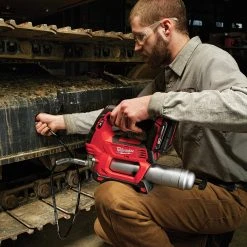 Tools & Equipment Milwaukee 2446-21XC M12 12V 14-Inch Lithium-Ion Grease Gun Kit