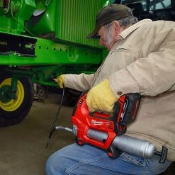 Tools & Equipment Milwaukee 2646-22CT M18 18V 2-Speed 48-Inch Hosae Grease Gun W/ Batteries