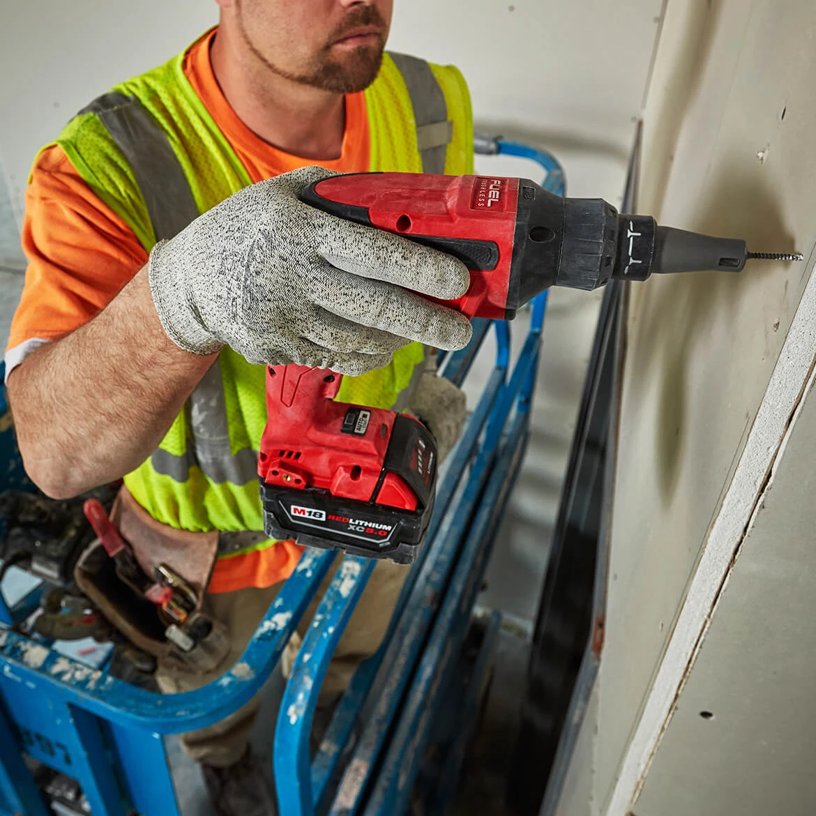 Milwaukee 2866-22 M18 FUEL 18V 5.0Ah Auto Start Drywall Screw Gun Kit 7 Milwaukee 2866-22 M18 FUEL 18V 5.0Ah Auto Start Drywall Screw Gun Kit