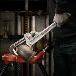 Milwaukee 48-22-7218 18-Inch Durable Aluminum Ergonomic Pipe Wrench Tools & Equipment 12 Milwaukee 48-22-7218 18-Inch Durable Aluminum Ergonomic Pipe Wrench Tools & Equipment