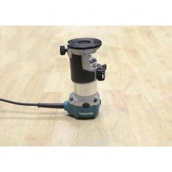 Makita RT0701C 1-1/4 HP 10,000-30,000 Rpm Variable Speed Compact Router