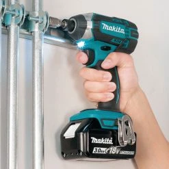 Makita XT505 18-Volt 5-Tool 3.0Ah Lithium-Ion Cordless Power Tool Combo Kit Tools & Equipment