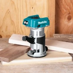 Makita XTR01Z 18-Volt 1/4-Inch Cordless Brushless Compact Router - Bare Tool Tools & Equipment