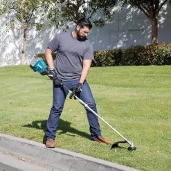 Makita XUX01Z 36-Volt LXT Cordless Couple Shaft Power Head Attachment -Bare Tool Lawn & Outdoor Power