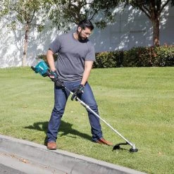 Makita X2 XUX01ZM5 36V LXT Shaft Power Head Attachment W/ Trimmer - Bare Tool Lawn & Outdoor Power